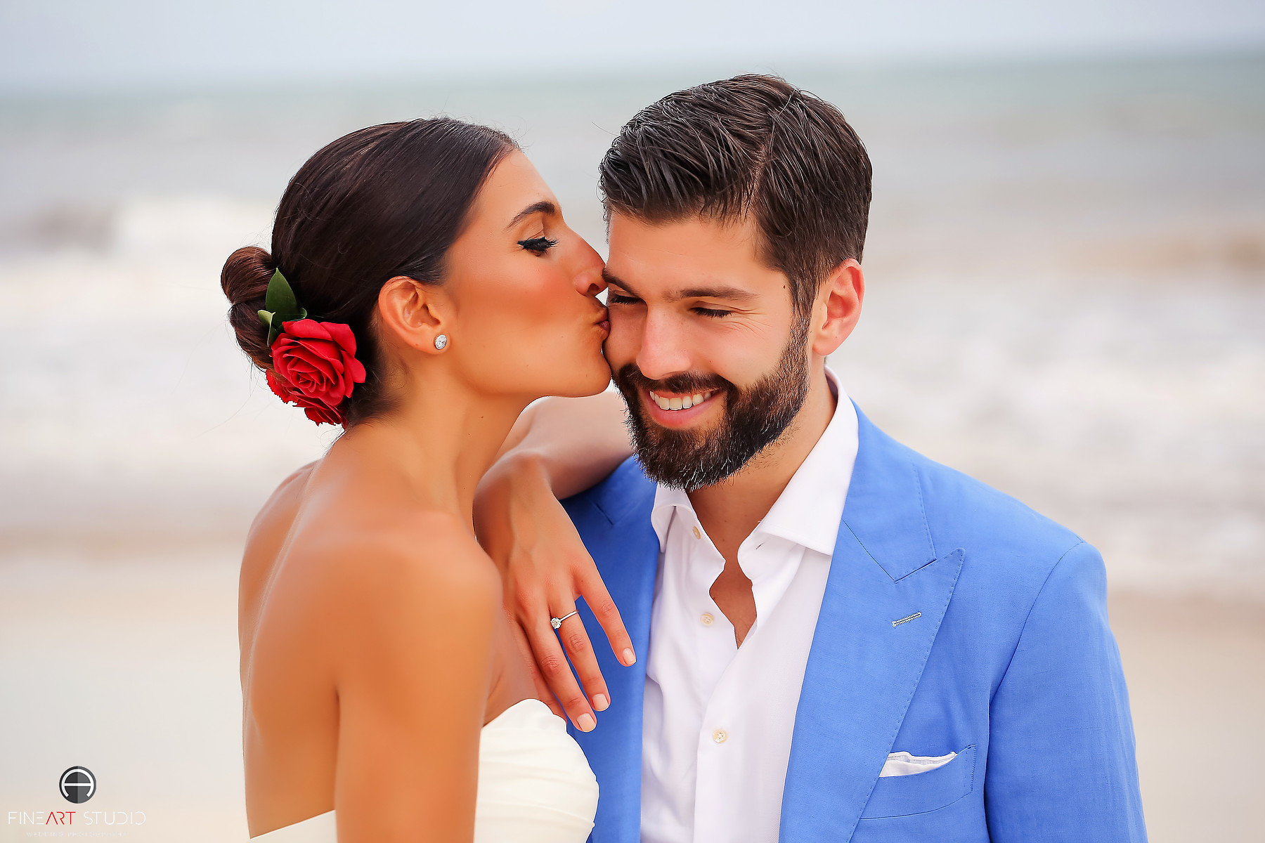 Tulum Wedding Makeup and Hairstyle