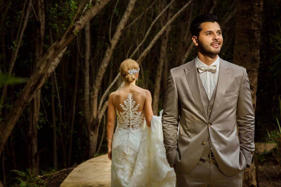 Mexico Professional Wedding Hair and Air Brush Makeup