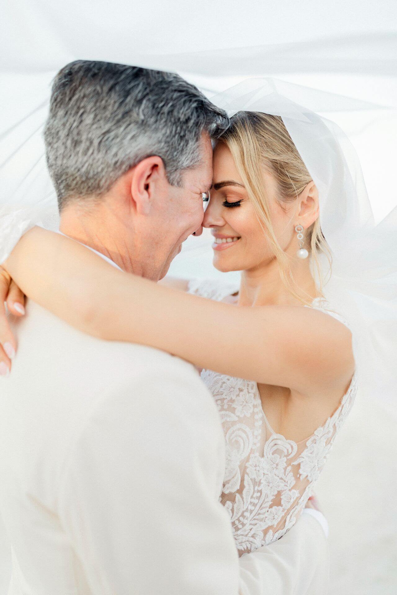 Mexico Professional Wedding Hair and Air Brush Makeup