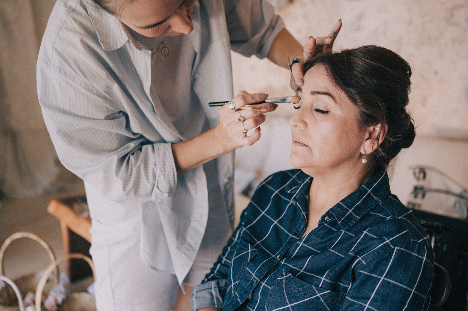 Mother of the bride makeup at Jardin del Secreto Wedding by Sarah Garnier