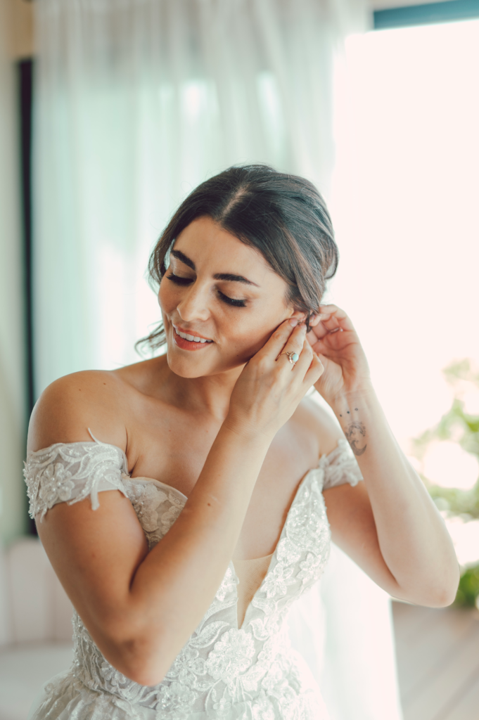 One-Day bridal lashes. Riviera Maya hair and make up by Sarah Garnier & Co.